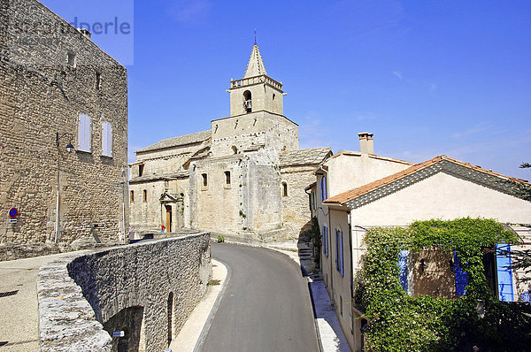 Kirche Notre-Dame  Venasque  Vaucluse  Provence-Alpes-Cote d'Azur  Südfrankreich  Frankreich  Europa
