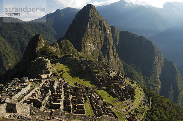 Klassische Sicht auf Machu Picchu  Peru  Südamerika