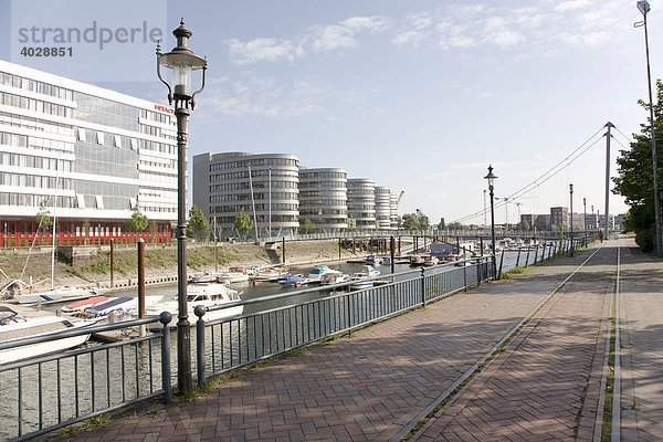 Hitachi Power Office  Bürokomplex Five Boats  Architekt: Nicholas Grimshaw  Innenhafen  Duisburg  Nordrhein-Westfalen  Deutschland  Europa