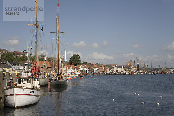 Traditionsschiffe im Hafen von Flensburg  Schleswig-Holstein  Norddeutschland  Deutschland  Europa