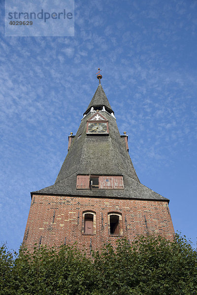 Turm der Stadtkirche von Tondern  Jütland  Dänemark  Nordeuropa