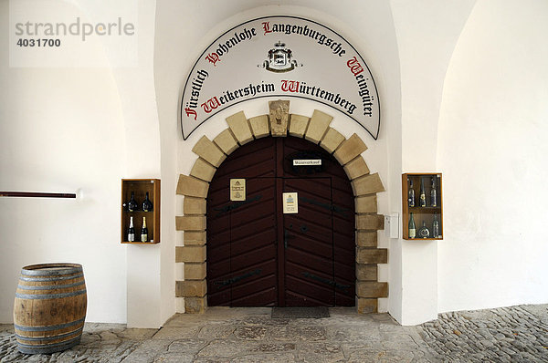 Eingang Fürstlich Hohenlohe Langenburgsche Weingüter  Weikersheim  Baden-Württemberg  Deutschland  Europa