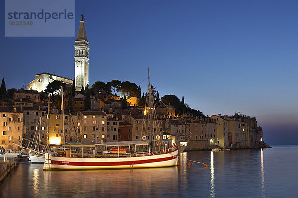 Rovinj bei Nacht  Adria  Istrien  Kroatien  Europa