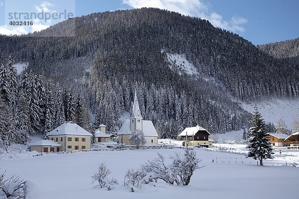 Innerkrems im Winter  Nockberge  Kärnten  Österreich  Europa