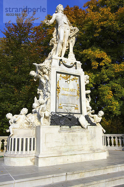 Mozartdenkmal von Viktor Tilgner  Burggarten  Wien  Österreich  Europa