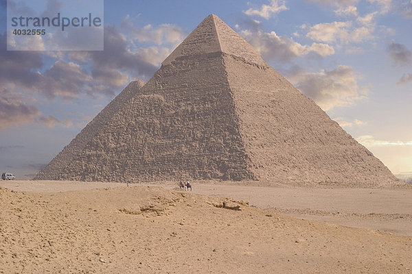 Pyramiden in Gizeh  Ägypten  Afrika