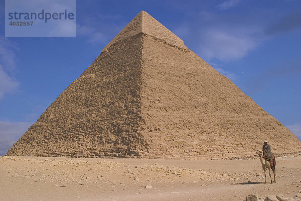 Pyramiden in Gizeh  Ägypten  Afrika
