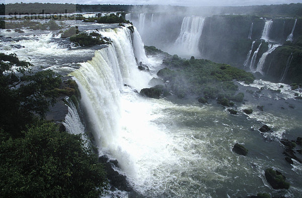 Iguazú-Wasserfälle  Iguazu Nationalpark  Argentinien  Südamerika