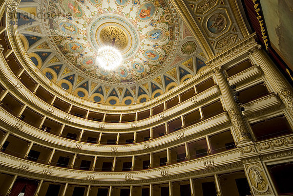 Theater  innen  Orvieto  Umbrien  Italien  Europa