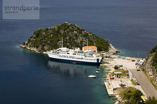 Fähre im Fährhafen von Sobra  Insel Mljet  Dubrovnik-Neretva  Dalmatien  Kroatien  Europa