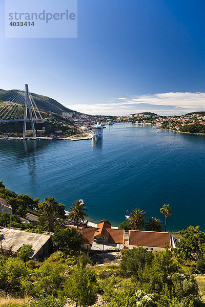 Hafen von Dubrovnik Ragusa  Dubrovnik-Neretva  Dalmatien  Kroatien  Europa