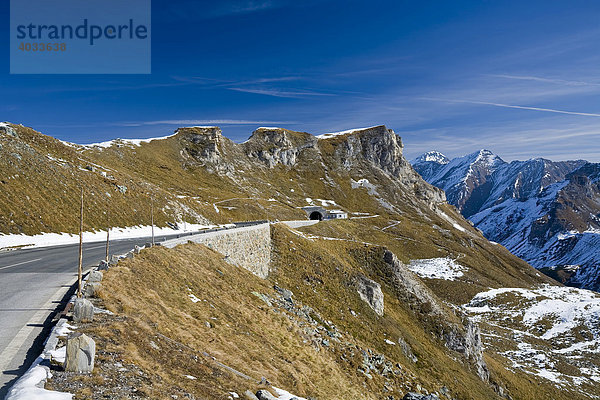 Gebirgslandschaft an der Großglockner Hochalpenstraße  Nationalpark Hohe Tauern  Kärnten  Österreich  Europa