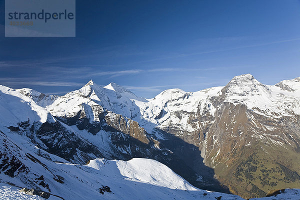 Gebirgszug an der Großglockner Hochalpenstraße  Nationalpark Hohe Tauern  Kärnten  Österreich  Europa