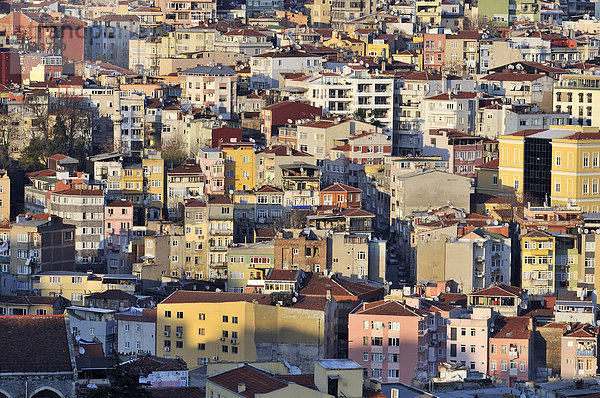 Blick vom Galata-Turm auf die Altstadt  Istanbul  Türkei