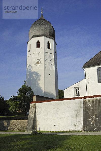 Kloster Frauenchiemsee  Fraueninsel im Chiemsee  Chiemgau  Oberbayern  Bayern  Deutschland  Europa