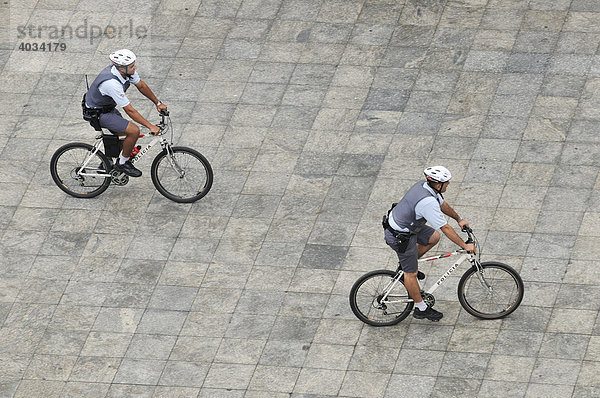 Fahrrad-Streife in Sao Paulo  Brasilien  Südamerika