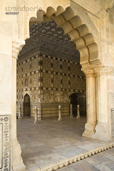 Sheesh Mahal oder Spiegelpalast  Festung von Amber  Jaipur  Rajasthan  Indien  Südasien