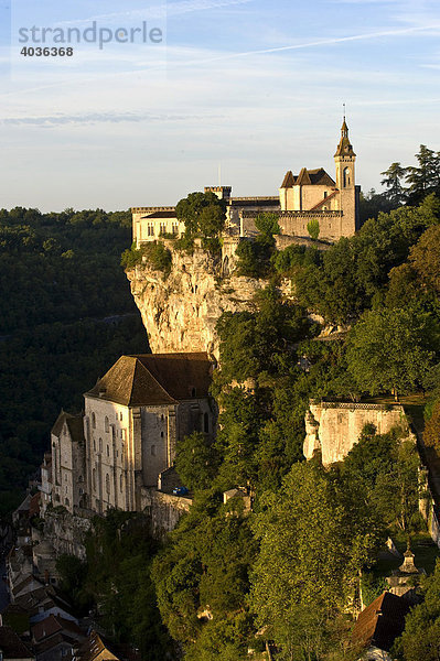 Burg  Festung  Rocamadour  Aquitaine  Frankreich  Europa