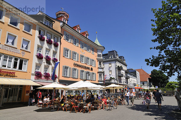 Fußgängerzone in Konstanz  Baden-Württemberg  Deutschland  Europa