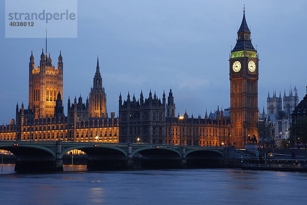 Big Ben  Houses of Parliament  Victoria Tower  London  England  Großbritannien  Europa