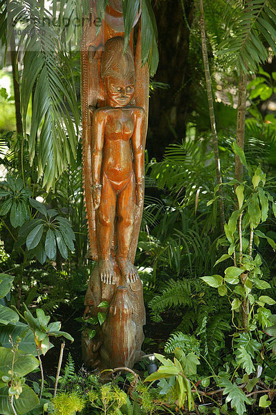 Holz-Skulptur  Port Moresby  Papua Neuguinea  Melanesien