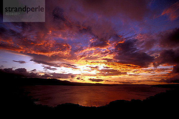 Sonnenuntergang  Arenal See  Costa Rica  Mittelamerika