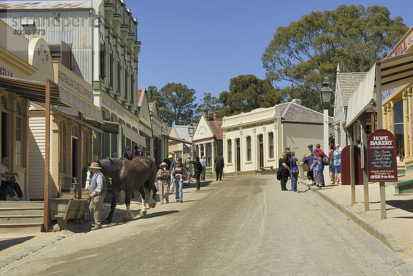 Touristen in der Goldgräberstadt Ballarat  Museumsstadt  Victoria  Australien