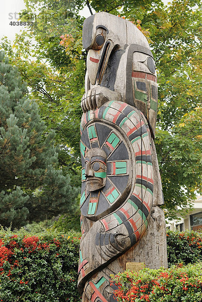 Totempfahl der Cowichan Indianer  Duncan  Vancouver Island  British Columbia  Kanada  Nordamerika