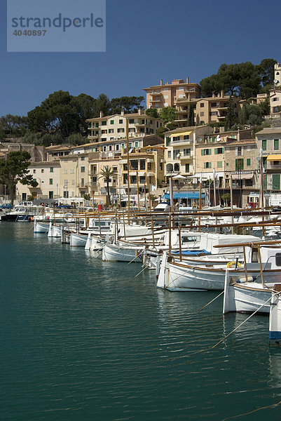 Jachthafen von Puerto de Soller  Mallorca  Balearen  Spanien  Europa