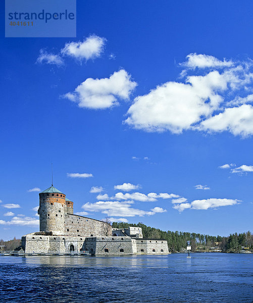 Burg Olavinlinna  Wasserburg  Savonlinna  Ostfinnland  Finnland  Skandinavien