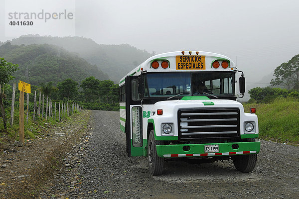 Linienbus  OrosÌ-Tal  Cartago  Costa Rica  Zentralamerika