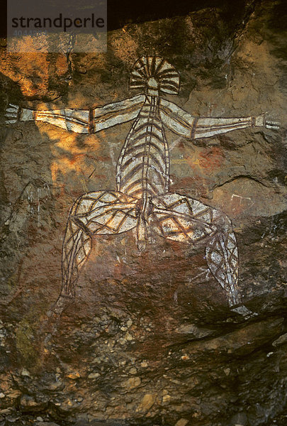 Ein gefährlicher Geist  Felsmalerei der Aborigines am Nourlangie Rock  Kakadu-Nationalpark  Northern Territory  Australien