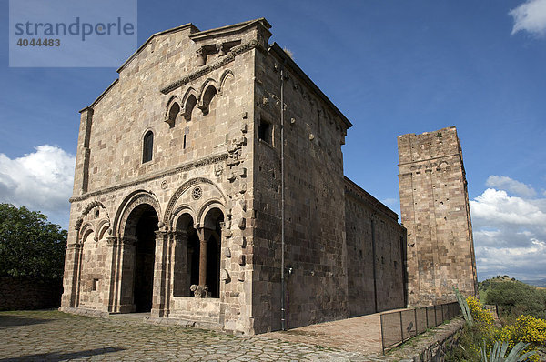Romanische Basilika San Antioco di Bisarcio  Ozieri  Sardinien  Italien  Europa