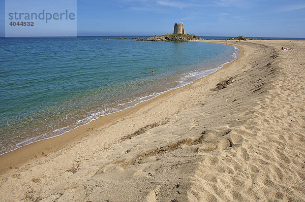 Sandstrand und Turm Torre di Bari  Barisardo  Sardinien  Italien  Europa