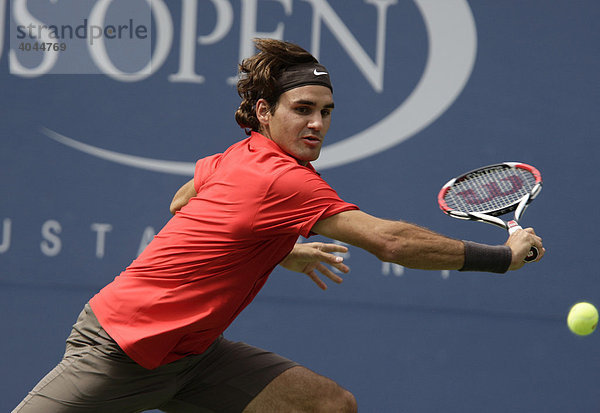 Roger Federer  SUI  Grand Slam Tournament  US Open 2008  USTA Billie Jean National Tennis Center  New York  USA