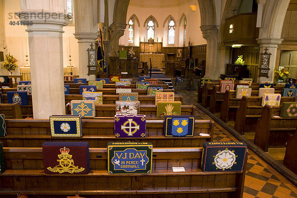Gebetskissen in der All Saints' Church  Marazion  Cornwall  Großbritannien  Europa