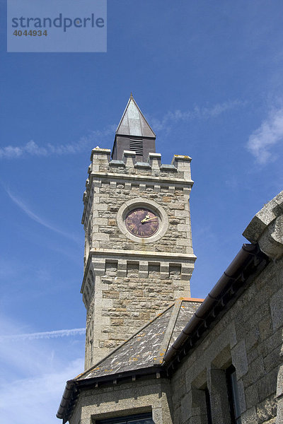 Glockenturm Porthleven Institute  Porthleven  Cornwall  England  Großbritannien  Europa