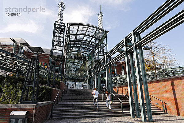 Centro  Eingangsportal zum Einkaufszentrum  Neue Mitte Oberhausen  Ruhrgebiet  Nordrhein-Westfalen  Deutschland  Europa