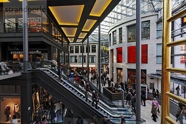 Einkaufszentrum Forum Duisburg  Shopping Mall  Eingangshalle  Innenstadt  Ruhrgebiet  Nordrhein-Westfalen  Deutschland  Europa - Eigentumsrechte MultiMallManagementDuisburgGmbH