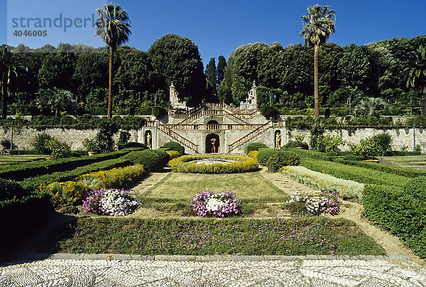 Villa Garzoni  Barockgarten  Treppenanlage  Collodi  Toskana  Italien  Europa
