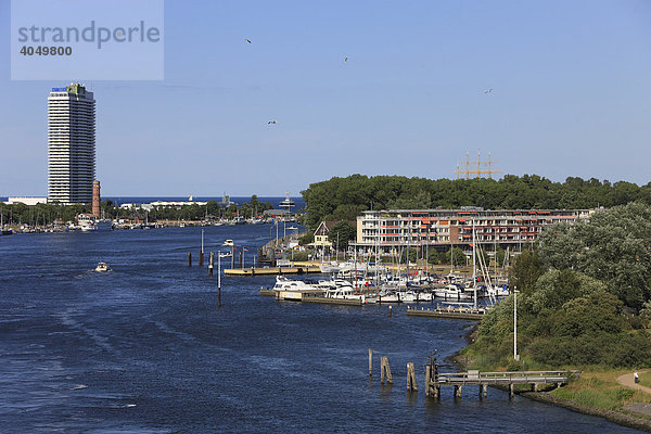 Lübeck-Travemünde von einer einfahrenden Fähre aus gesehen  Lübeck-Travemünde  Schleswig-Holstein  Deutschland  Europa