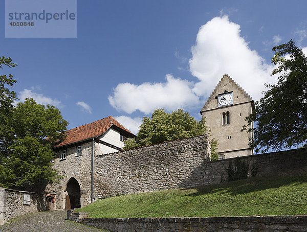 Wehrkirche in Kaltensundheim  Rhön  Thüringen  Deutschland  Europa