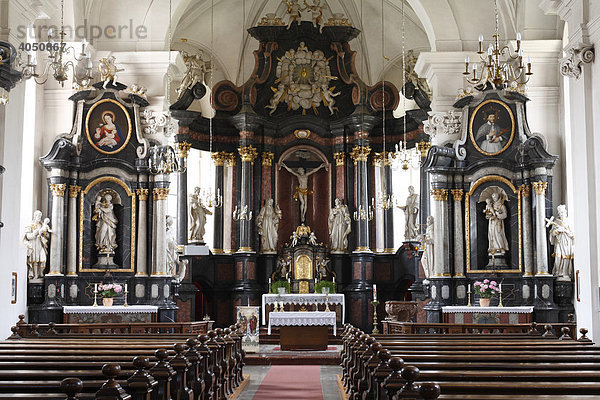 Katholische Kirche  Innenansicht  Dermbach  Rhön  Thüringen  Deutschland  Europa