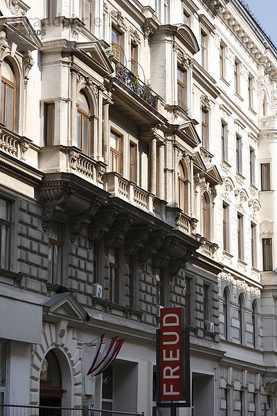 Hausfassade vom Siegmund-Freud-Museum in Berggasse 19  Wien  Österreich  Europa Hausfassade