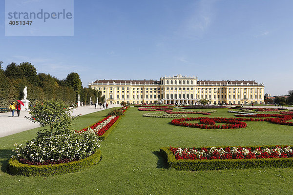 Schloss Schönbrunn  Schönbrunner Schlosspark  Wien  Österreich  Europa