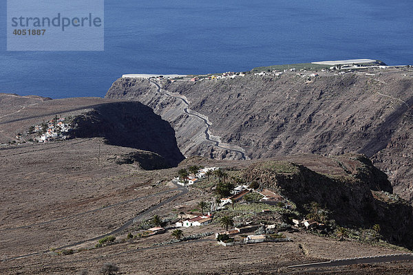 Siedlungen El Drago  vorne  Arguayoda  links  und La Dama  hinten  La Gomera  Kanaren  Kanarische Inseln  Spanien  Europa