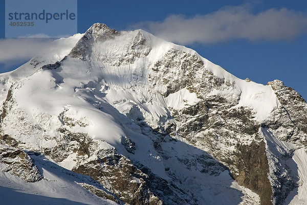 Piz Bernina  4048 m über NN  einziger Viertausender und höchster Berg der Ostalpen  Bündner Alpen  Kanton Graubünden  Schweiz  Europa