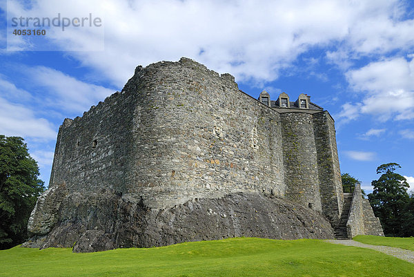Dunstaffnage Castle bei Oban  Schottland  Großbritannien  Europa