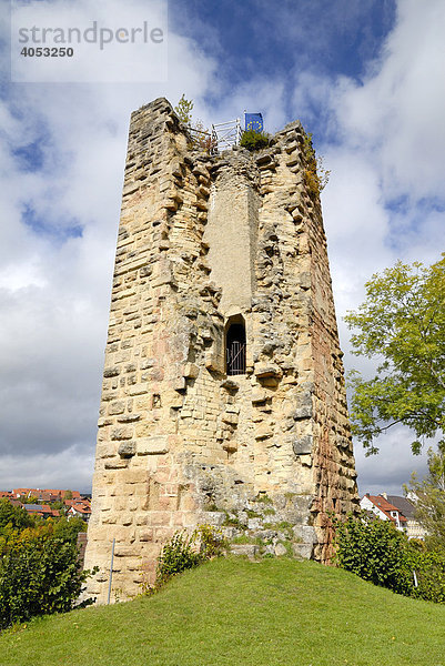 Der Bergfried der ehemaligen Hinterburg  Tengen  Landkreis Konstanz  Baden-Württemberg  Deutschland  Europa