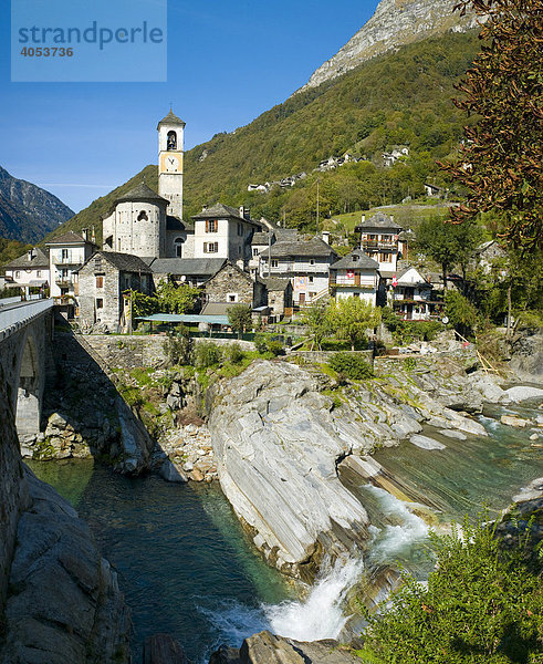 Das Dorf Lavertezzo im Verzascatal  Valle Verzasca  Kanton Tessin  Schweiz  Europa Kanton Tessin
